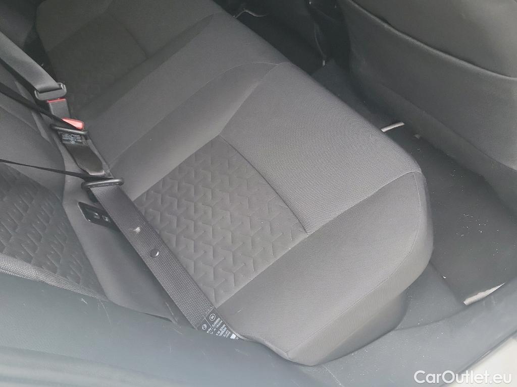  Toyota  Corolla TOYOTA  1.8 125H ACTIVE TECH E-CVT #18