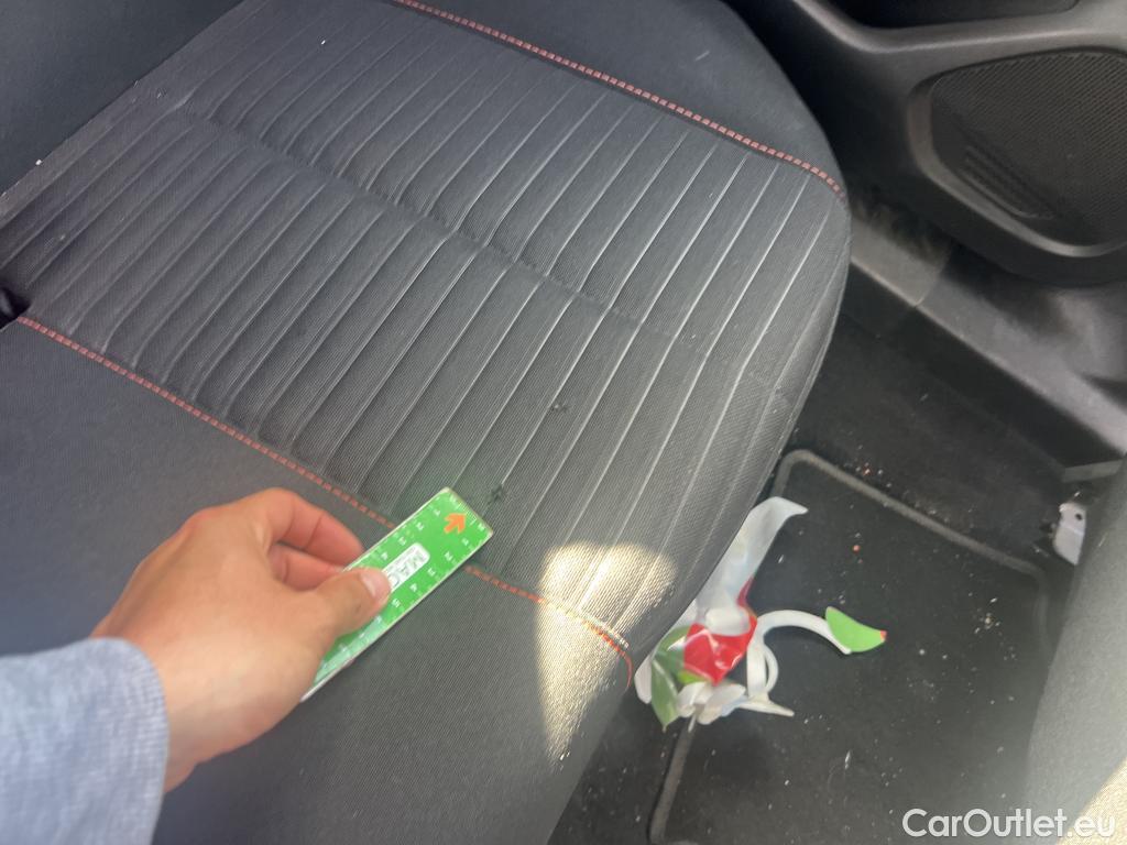  Peugeot  2008 PEUGEOT  / 2019 / 5P / todoterreno Active BlueHDI 81kW (110CV) #2