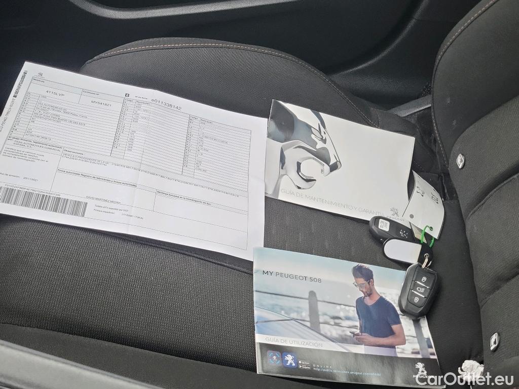  Peugeot  508 PEUGEOT  / 2018 / 5P / berlina con portón 5P Active Pack BlueHDi 130 S&S EAT8 (AC) #16