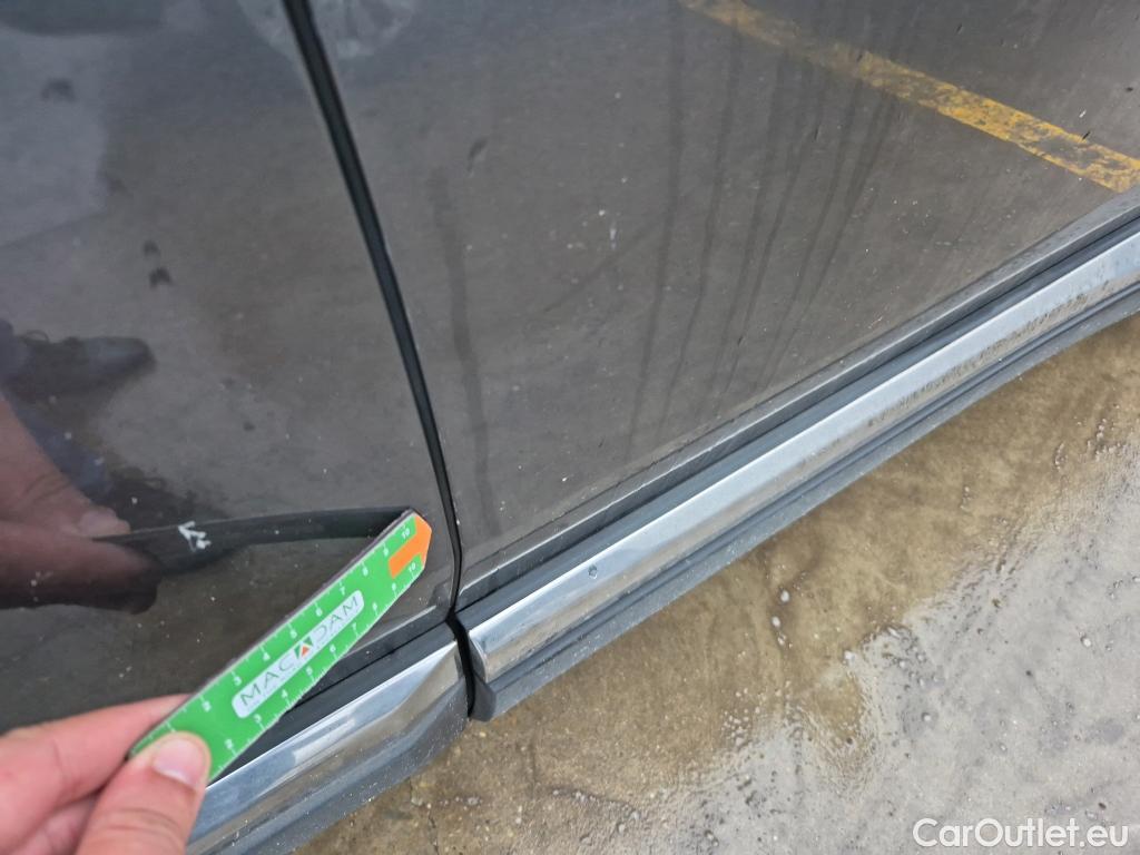  Peugeot  3008 PEUGEOT  / 2020 / 5P / todoterreno 1.5 BlueHDi 96kW (130CV) S&S Allure EAT8 #29