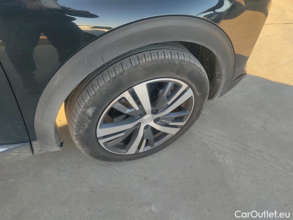  Peugeot  3008 PEUGEOT  / 2020 / 5P / todoterreno 1.5 BlueHDi 96kW S&S Allure Pack EAT8 #7