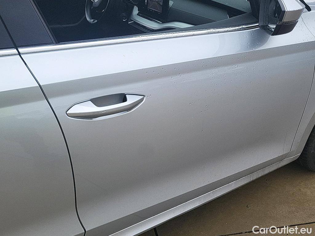  Skoda  Octavia SKODA  / 2020 / 5P / berlina con portón 2.0 TDI 85kW (115 CV) Manual Ambition #5