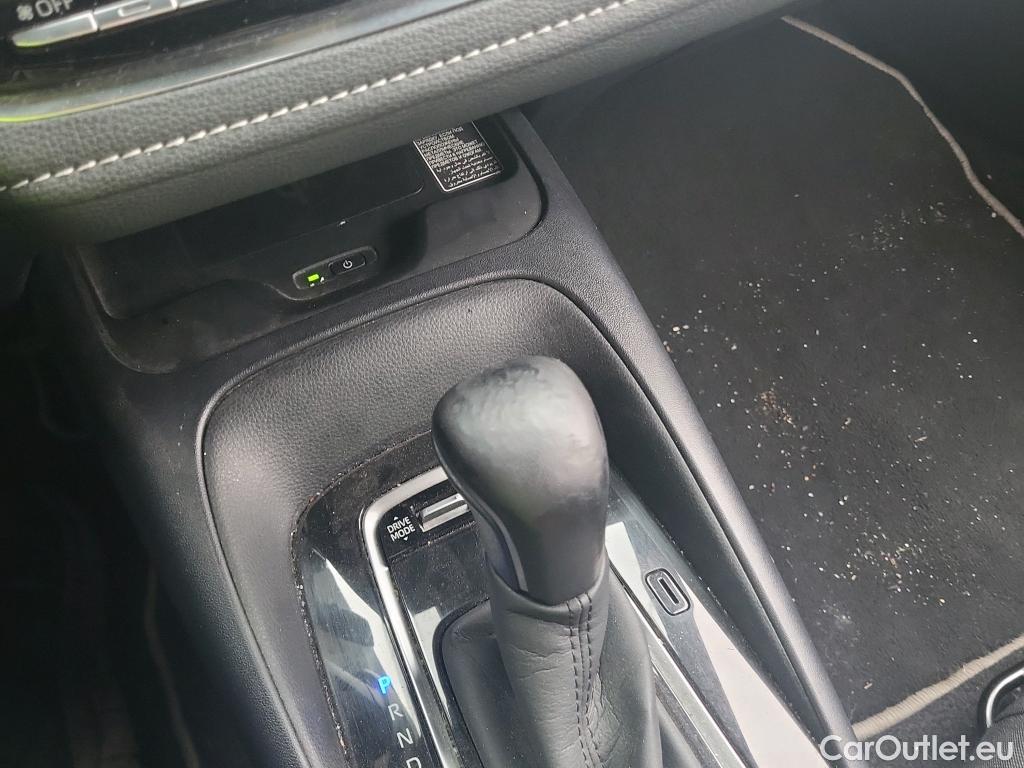  Toyota  Corolla TOYOTA  1.8 125H ACTIVE TECH E-CVT #9