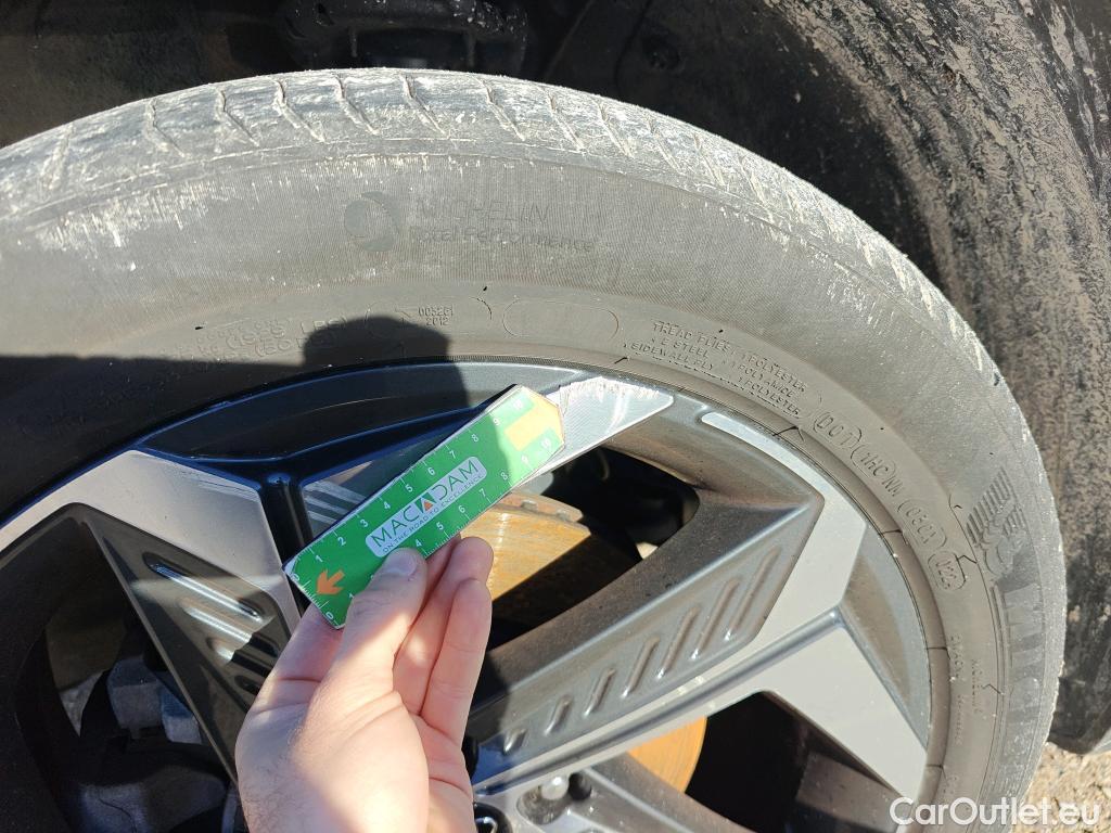  Hyundai  Tucson HYUNDAI  / 2020 / 5P / todoterreno 1.6 TGDI PHEV 195kW Tecno Sky Auto 4x4 #16