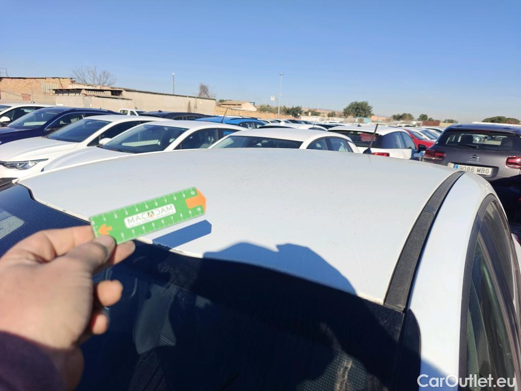  KIA  Cee'd KIA Ceed / 2018 / 5P / berlina con portón 1.0 T-GDi 88kW (120CV) Concept #9