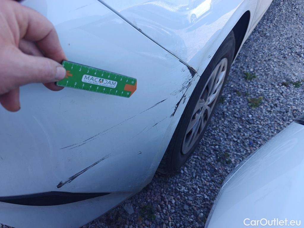  KIA  Cee'd KIA Ceed / 2018 / 5P / berlina con portón 1.0 T-GDi 88kW (120CV) Concept #33