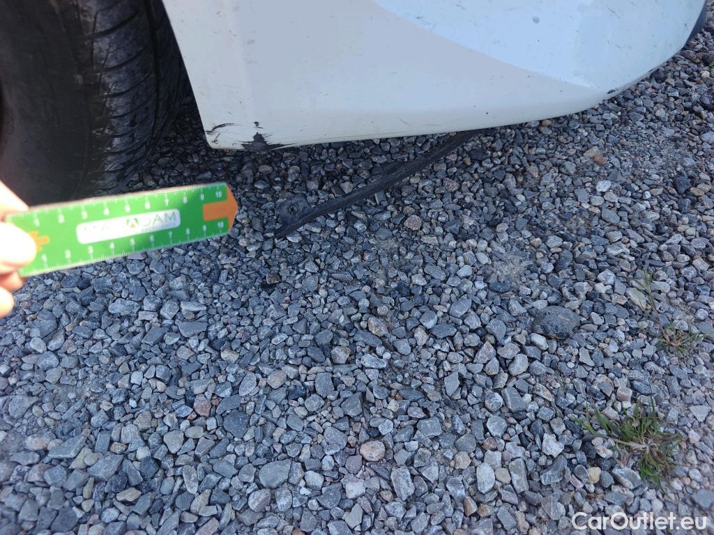  KIA  Cee'd KIA Ceed / 2018 / 5P / berlina con portón 1.0 T-GDi 88kW (120CV) Concept #39