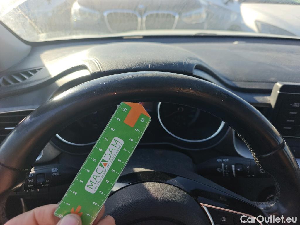  KIA  Cee'd KIA Ceed / 2018 / 5P / berlina con portón 1.0 T-GDi 88kW (120CV) Concept #26