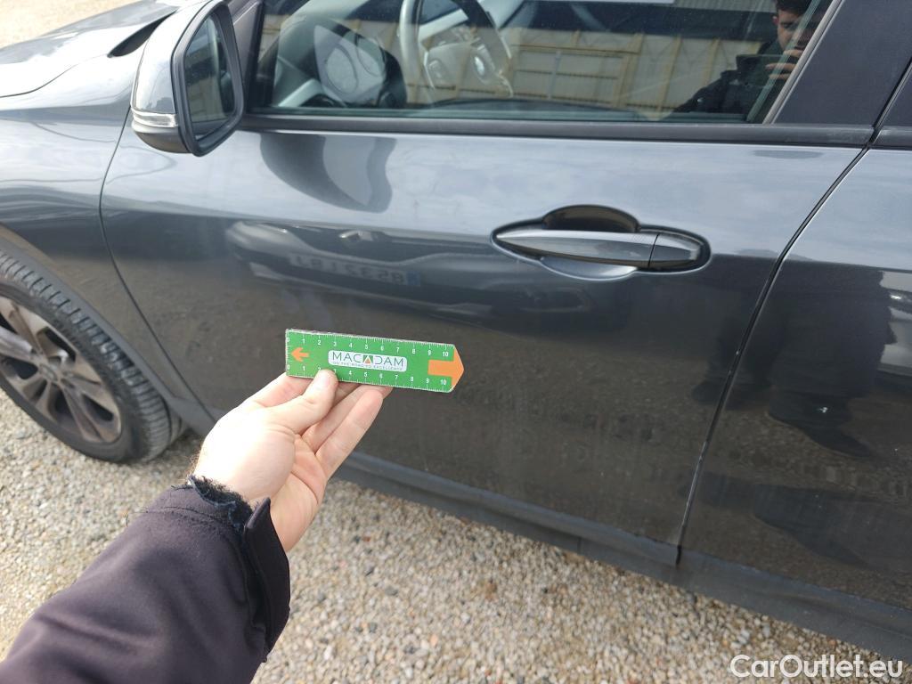  Bmw  X2 BMW  / 2017 / 5P / todoterreno sDrive18d (AC) #21