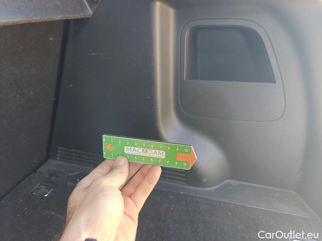  Hyundai  Konna HYUNDAI Kona / 2020 / 5P / todoterreno 1.6 GDI HEV Maxx DCT #16