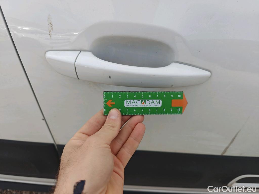  Citroen  C3 CITROEN  / 2020 / 5P / berlina con portón BlueHDi 75KW (100CV) S&S Feel Pack #31