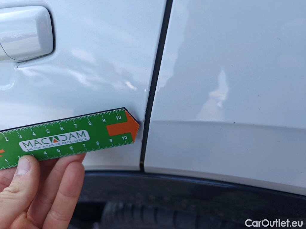  Audi  Q2 AUDI  / 2016 / 5P / todoterreno Design 30 TFSI 85kW (116CV) #23