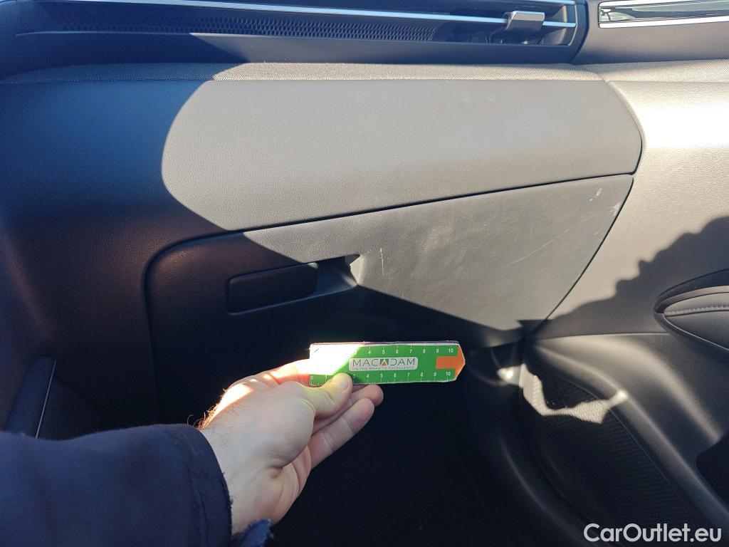  Hyundai  Tucson HYUNDAI  / 2020 / 5P / todoterreno 1.6 TGDI PHEV 195kW Tecno Sky Auto 4x4 #48