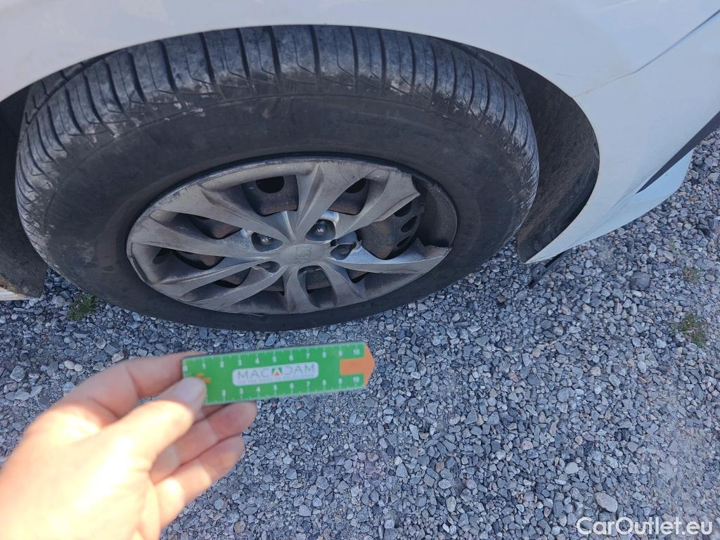  KIA  Cee'd KIA Ceed / 2018 / 5P / berlina con portón 1.0 T-GDi 88kW (120CV) Concept #34