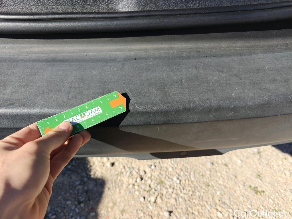  Peugeot  5008 PEUGEOT  / 2020 / 5P / todoterreno 1.2 PureTech 96KW S&S Active Pack EAT8 #46