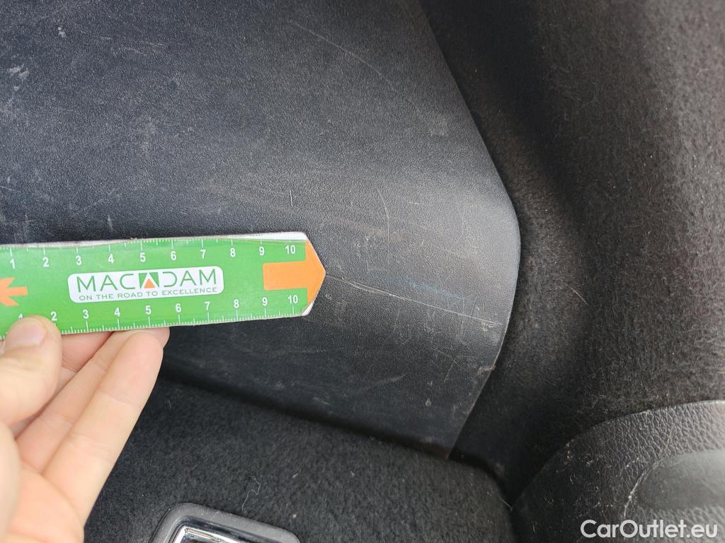  KIA  XCeed KIA  / 2019 / 5P / todoterreno 1.6 GDi PHEV 104kW (141CV) eTech #35