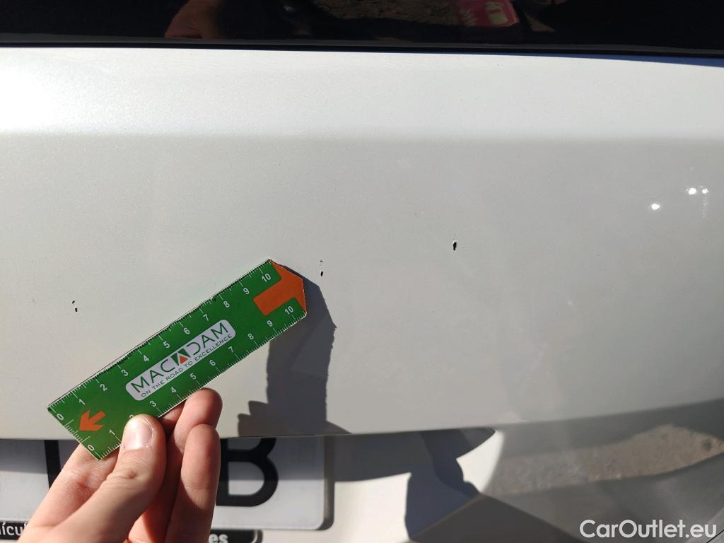  Peugeot  5008 PEUGEOT  / 2020 / 5P / todoterreno 1.2 PureTech 96KW S&S Active Pack EAT8 #7