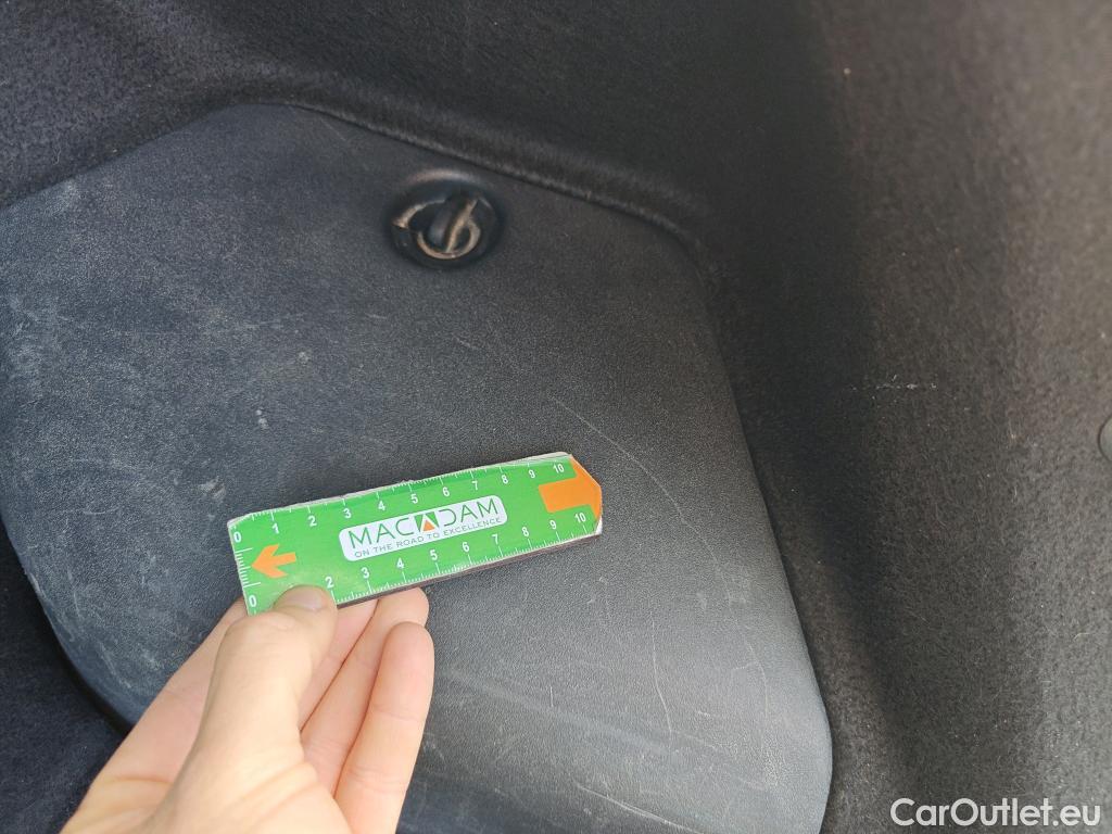  KIA  XCeed KIA  / 2019 / 5P / todoterreno 1.6 GDi PHEV 104kW (141CV) eTech #36