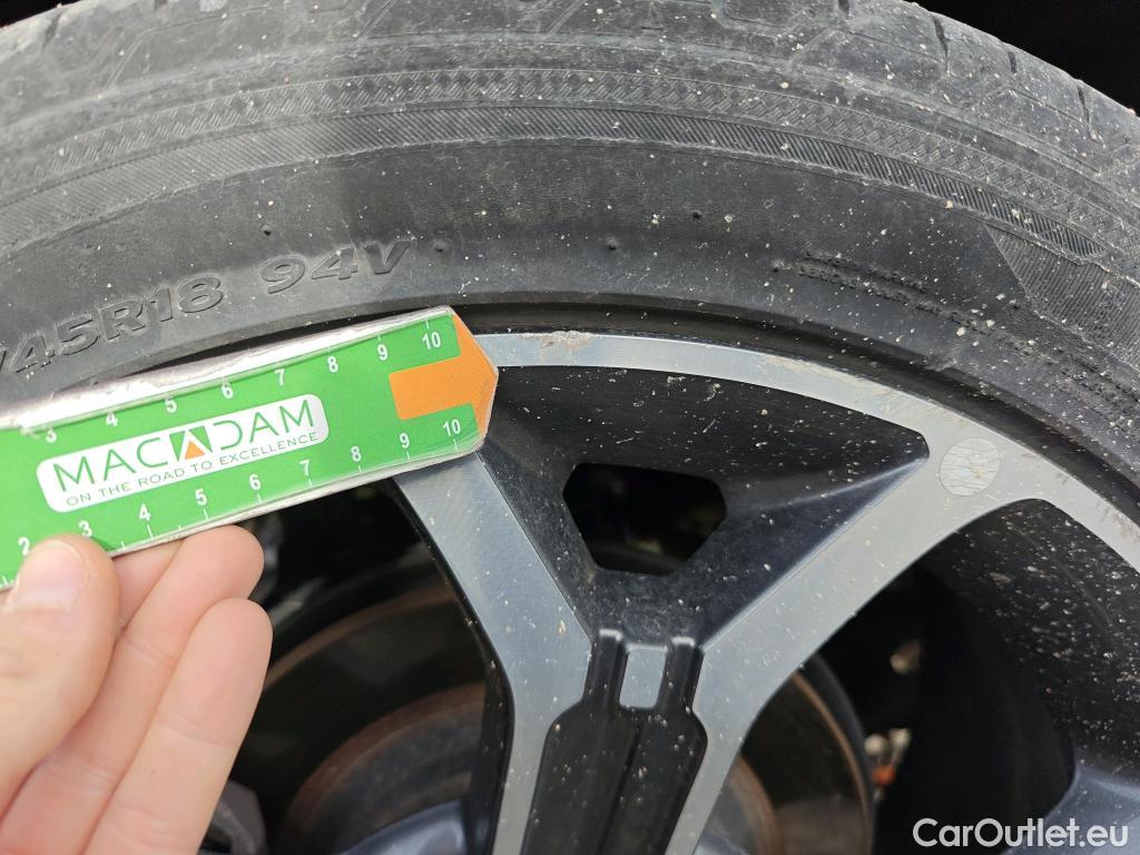  KIA  XCeed KIA  / 2019 / 5P / todoterreno 1.6 GDi PHEV 104kW (141CV) eTech #16