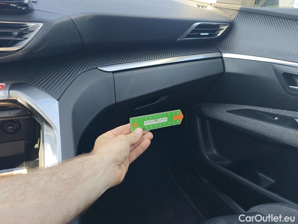  Peugeot  5008 PEUGEOT  / 2020 / 5P / todoterreno 1.2 PureTech 96KW S&S Active Pack EAT8 #42