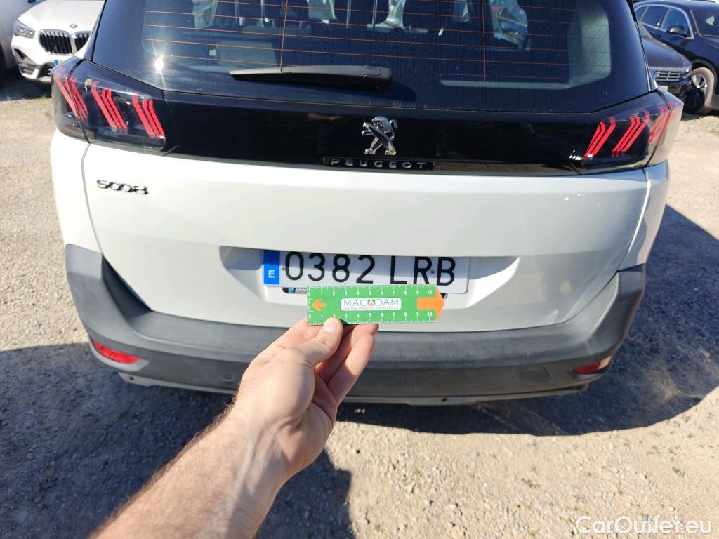  Peugeot  5008 PEUGEOT  / 2020 / 5P / todoterreno 1.2 PureTech 96KW S&S Active Pack EAT8 #5