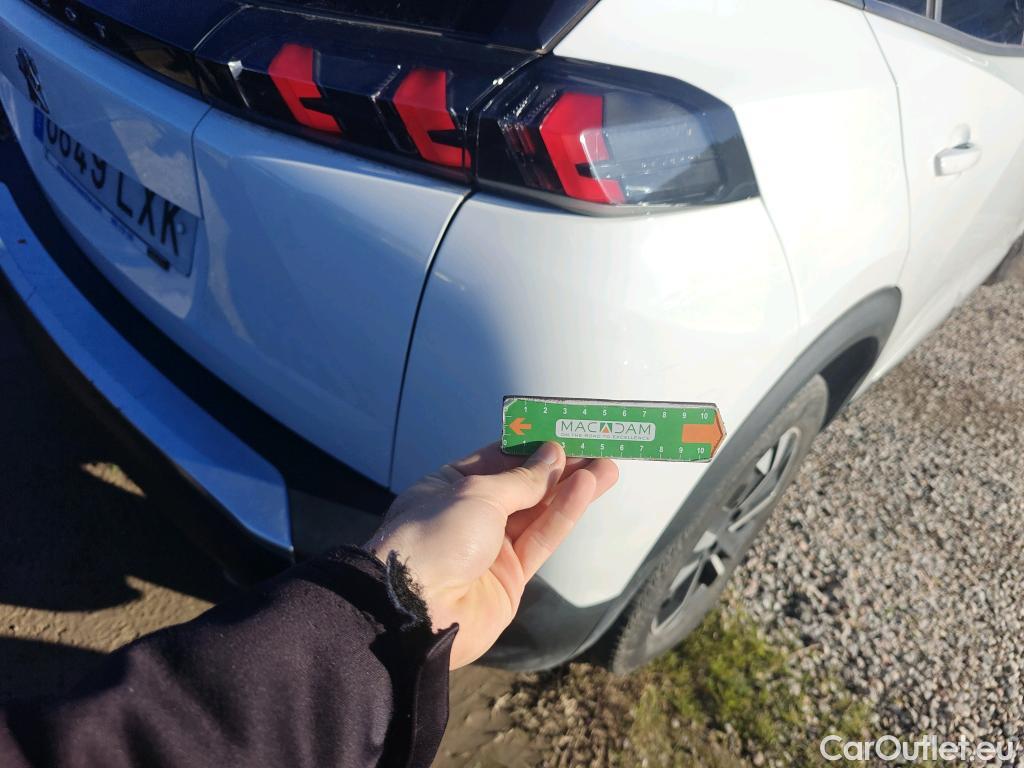  Peugeot  2008 PEUGEOT  / 2019 / 5P / todoterreno Allure BlueHDI 81kW (110CV) #57