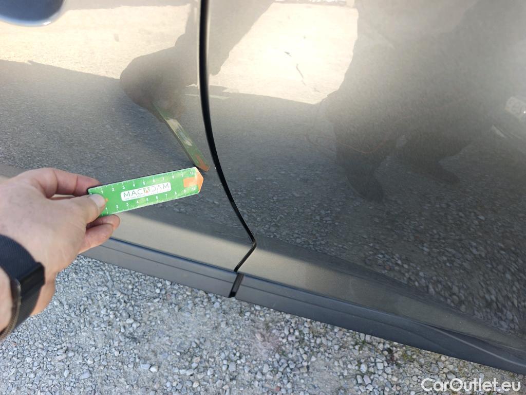  Nissan  Juke NISSAN  / 2019 / 5P / crossover DIG-T 84 kW (114 CV) DCT 7 V N-Connecta (AC2) #8