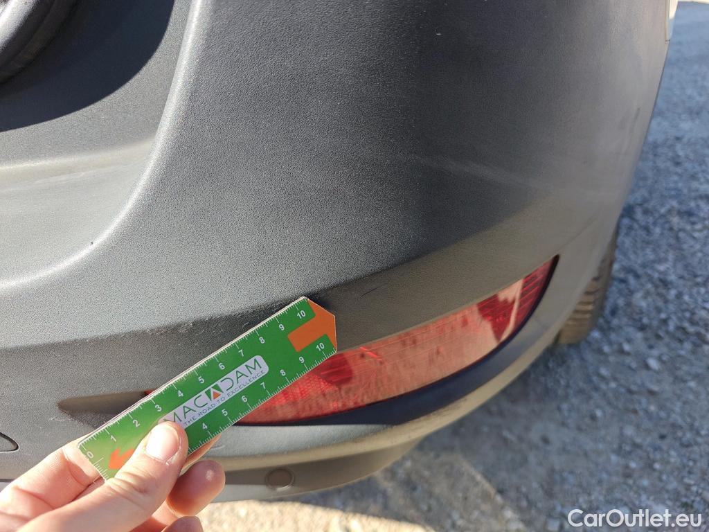  Peugeot  5008 PEUGEOT  / 2020 / 5P / todoterreno 1.2 PureTech 96KW S&S Active Pack EAT8 #48