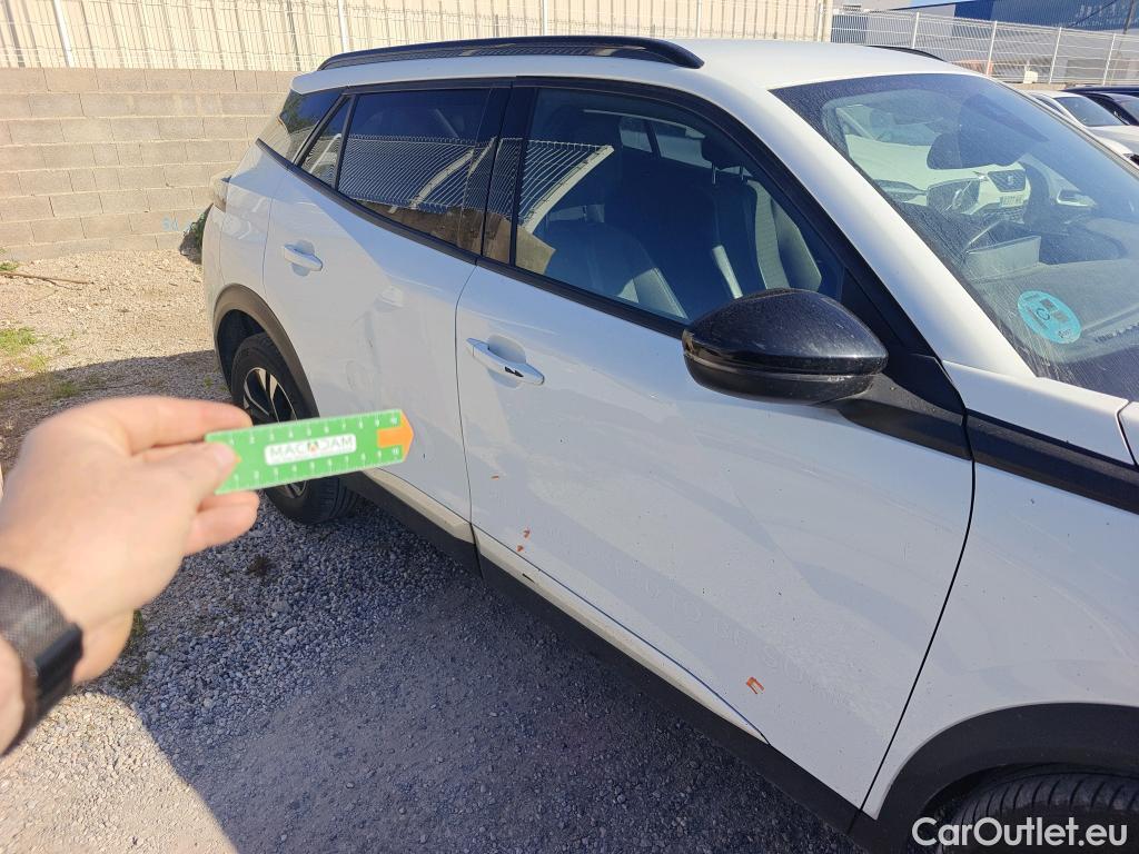  Peugeot  2008 PEUGEOT  / 2019 / 5P / todoterreno Allure BlueHDI 81kW (110CV) #7