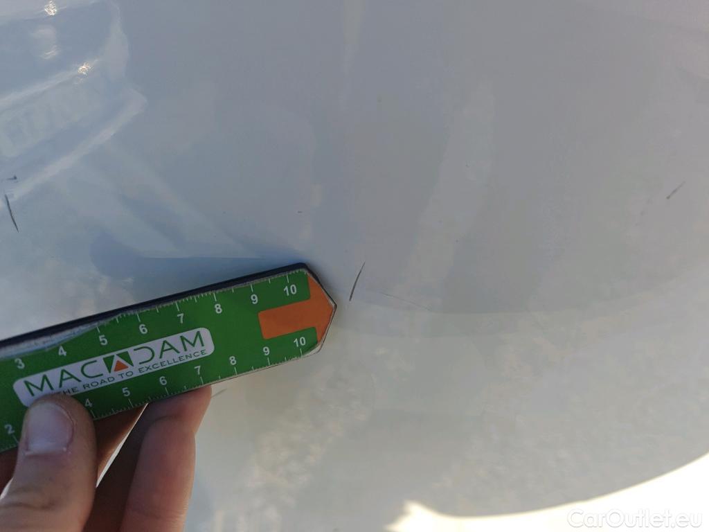  Peugeot  2008 PEUGEOT  / 2019 / 5P / todoterreno Allure BlueHDI 81kW (110CV) #16