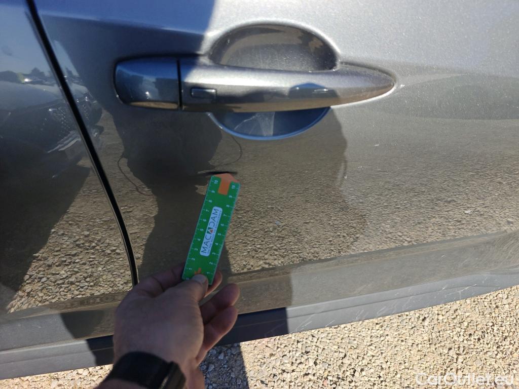  Nissan  Juke NISSAN  / 2019 / 5P / crossover DIG-T 84 kW (114 CV) DCT 7 V N-Connecta (AC2) #4