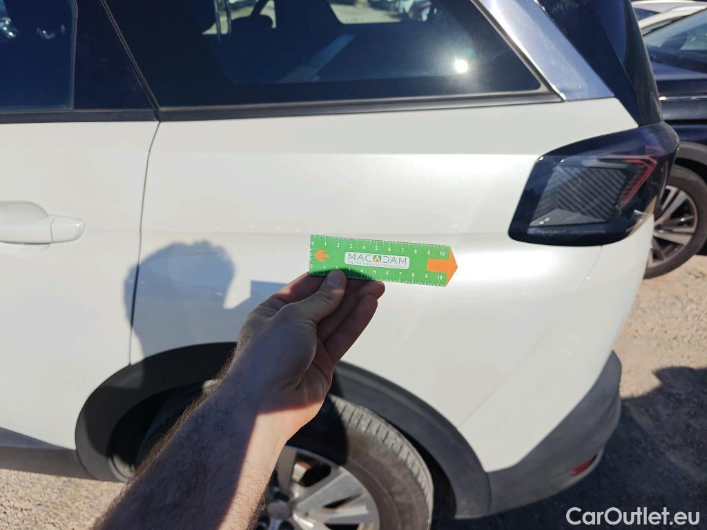  Peugeot  5008 PEUGEOT  / 2020 / 5P / todoterreno 1.2 PureTech 96KW S&S Active Pack EAT8 #23