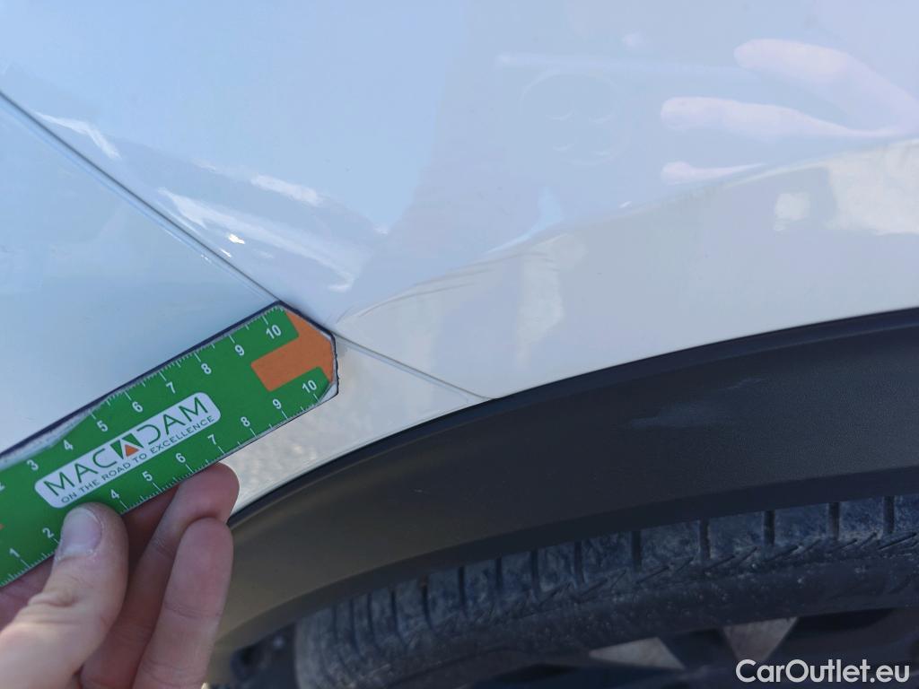  Peugeot  2008 PEUGEOT  / 2019 / 5P / todoterreno Allure BlueHDI 81kW (110CV) #60