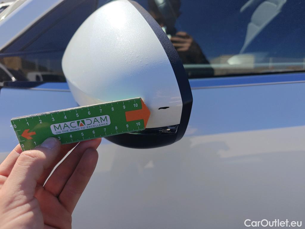  Land Rover  Discovery NISSAN QASHQAI / 2024 / 5P / todoterreno DIG-T 103kW (140CV) mHEV 4x2 Acenta #10