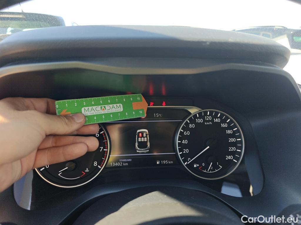  Land Rover  Discovery NISSAN QASHQAI / 2024 / 5P / todoterreno DIG-T 103kW (140CV) mHEV 4x2 Acenta #4