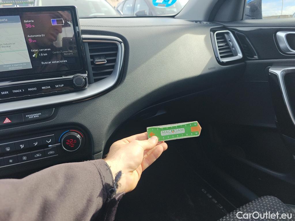  KIA  XCeed KIA  / 2019 / 5P / todoterreno 1.6 GDi PHEV 104kW (141CV) eTech #38