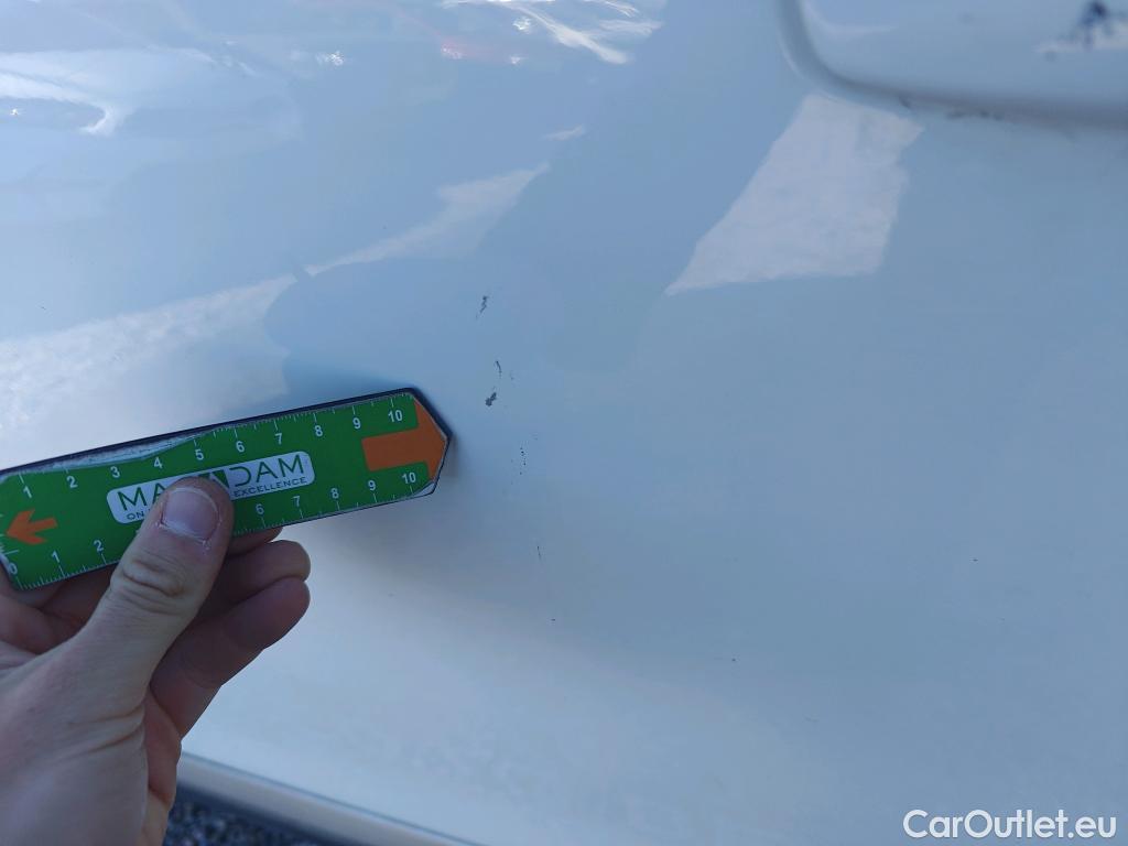  Peugeot  2008 PEUGEOT  / 2019 / 5P / todoterreno Allure BlueHDI 81kW (110CV) #8