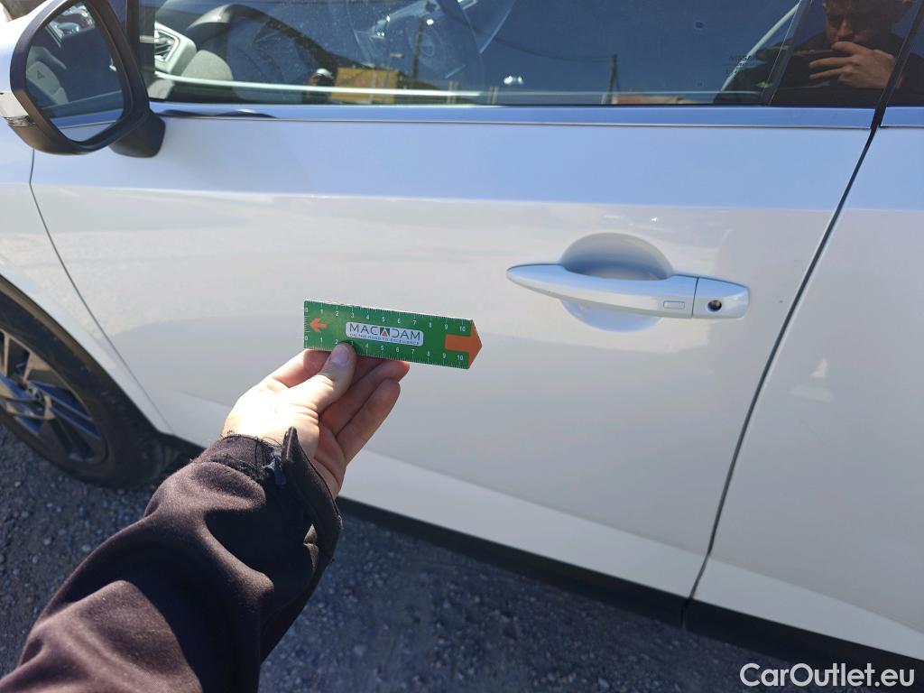  Land Rover  Discovery NISSAN QASHQAI / 2024 / 5P / todoterreno DIG-T 103kW (140CV) mHEV 4x2 Acenta #11