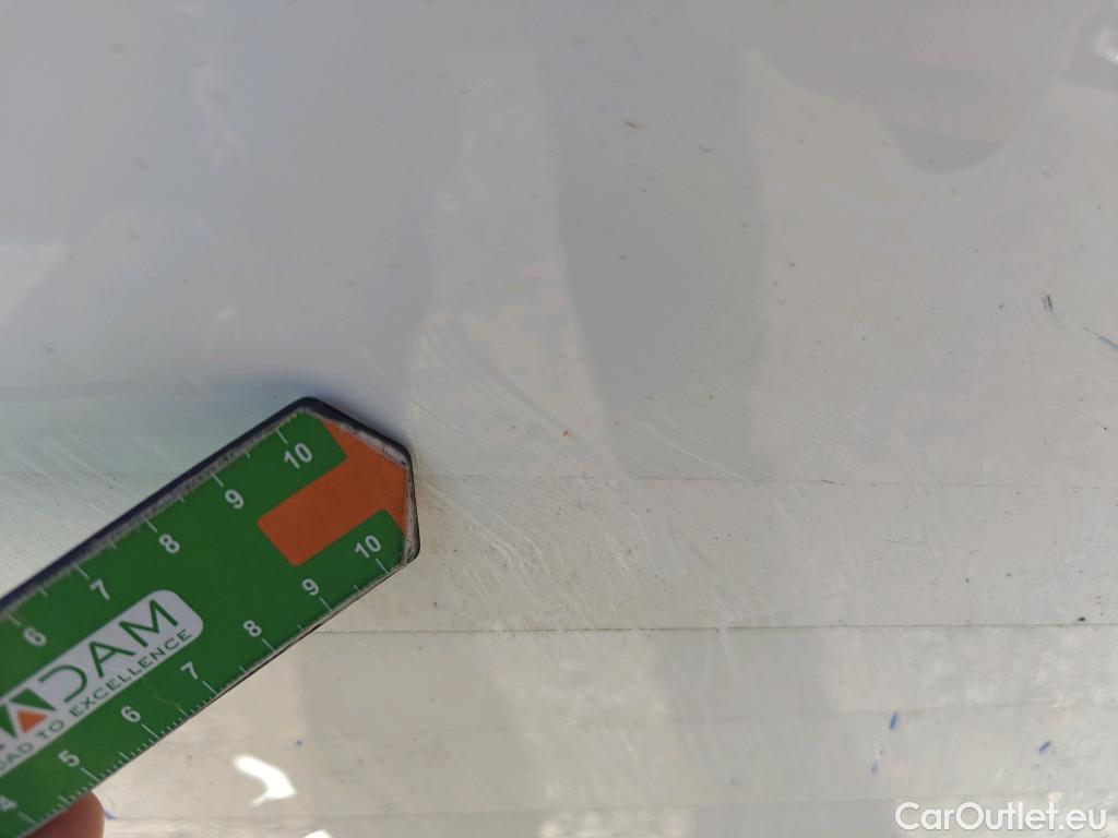  Toyota  Yaris TOYOTA  / 2020 / 5P / berlina con portón 1.5 120H Active Tech #38