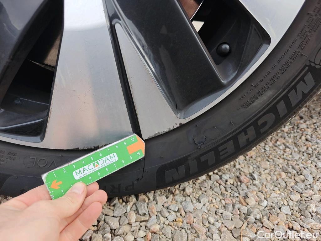  Volvo  XC 40 VOLVO XC40 / 2021 / 5P / todoterreno 1.5 T4 Recharge PHEV Core Auto #33