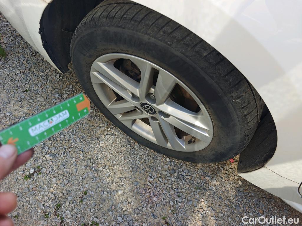  Toyota  Corolla TOYOTA  / 2019 / 5P / familiar 1.8 125H ACTIVE TECH E-CVT TOU SPORT #10