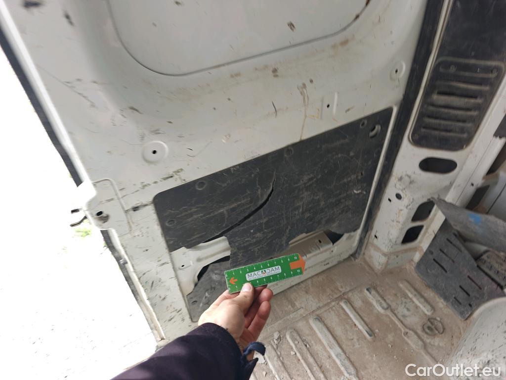  Citroen  Jumper CITROEN  / 2014 / 4P / furgón BlueHDi 88KW (120CV) Furgón 35L3H2 #71