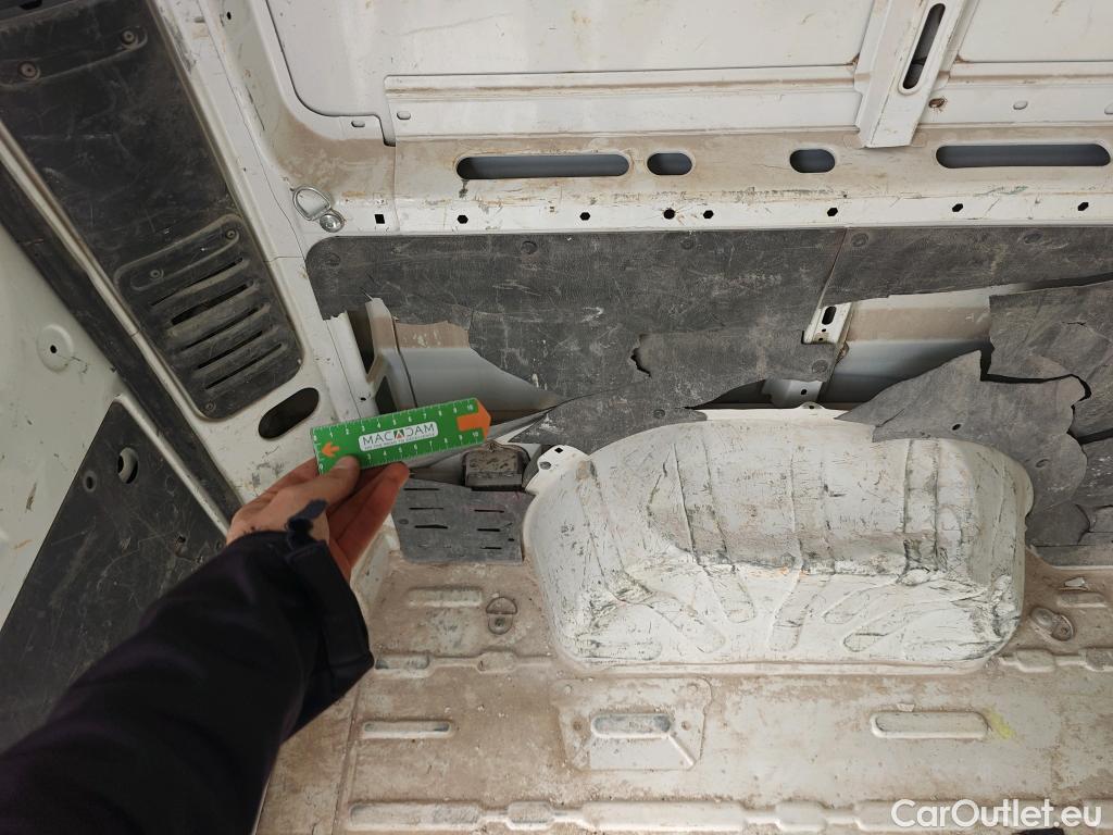  Citroen  Jumper CITROEN  / 2014 / 4P / furgón BlueHDi 88KW (120CV) Furgón 35L3H2 #33