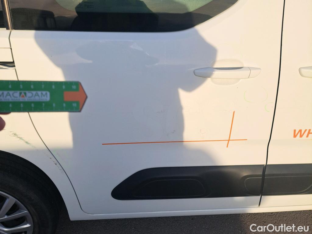  Citroen  Berlingo CITROEN  / 2018 / 5P / monovolumen compacto Talla M BlueHDi 100 S&S FEEL #25