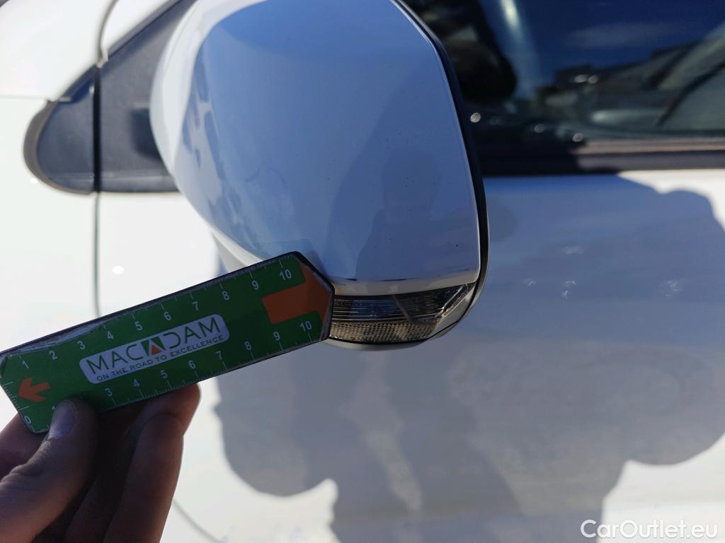  Toyota  Yaris TOYOTA  / 2020 / 5P / berlina con portón 1.5 120H Active Tech #67