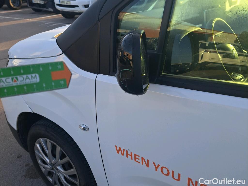  Citroen  Berlingo CITROEN  / 2018 / 5P / monovolumen compacto Talla M BlueHDi 100 S&S FEEL #38