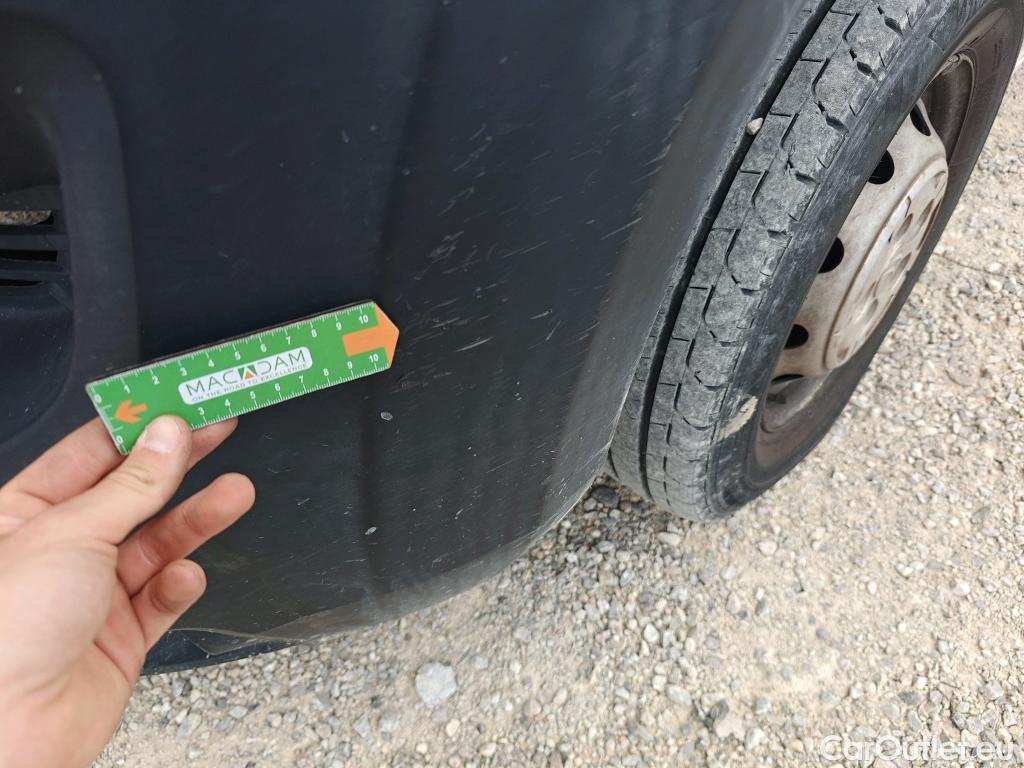  Citroen  Jumper CITROEN  / 2014 / 4P / furgón BlueHDi 88KW (120CV) Furgón 35L3H2 #99