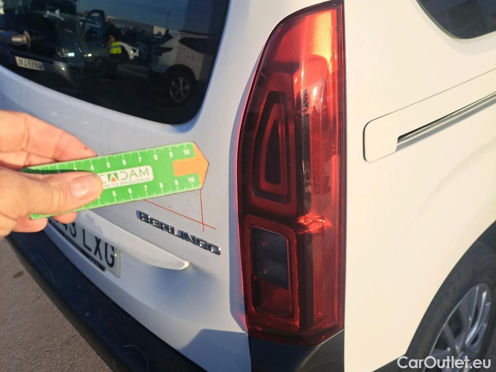  Citroen  Berlingo CITROEN  / 2018 / 5P / monovolumen compacto Talla M BlueHDi 100 S&S FEEL #32