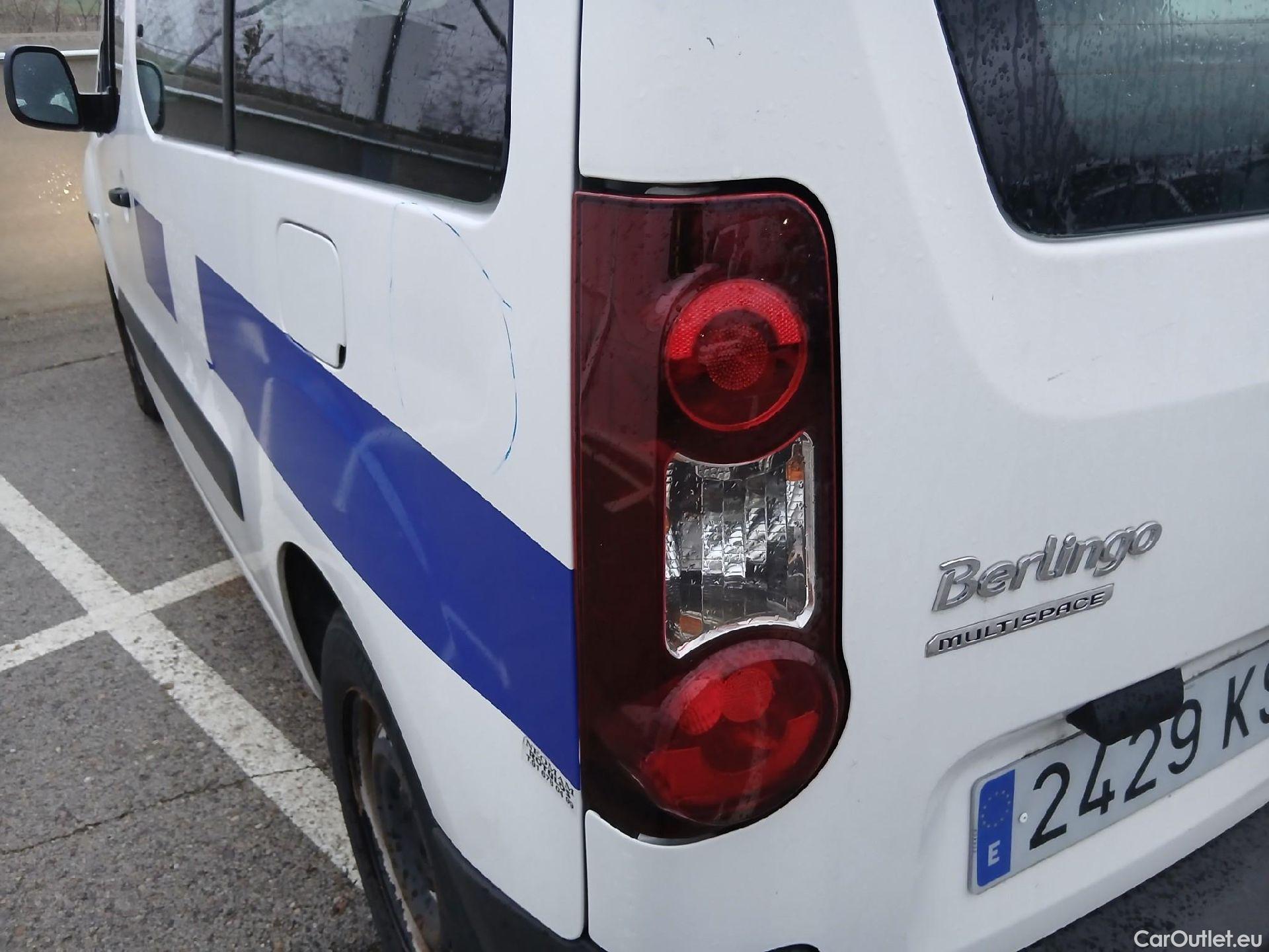  Citroen  Berlingo CITROEN  / 2015 / 4P / combi Multispace LIVE Edit.BlueHDi 74KW (100CV (AC) #19