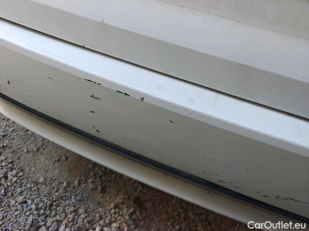  Toyota  Corolla TOYOTA  / 2019 / 5P / familiar 1.8 125H ACTIVE TECH E-CVT TOU SPORT #25